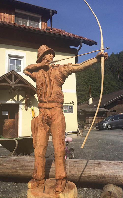 Holzfigur Bogenschießen Lug ins Land